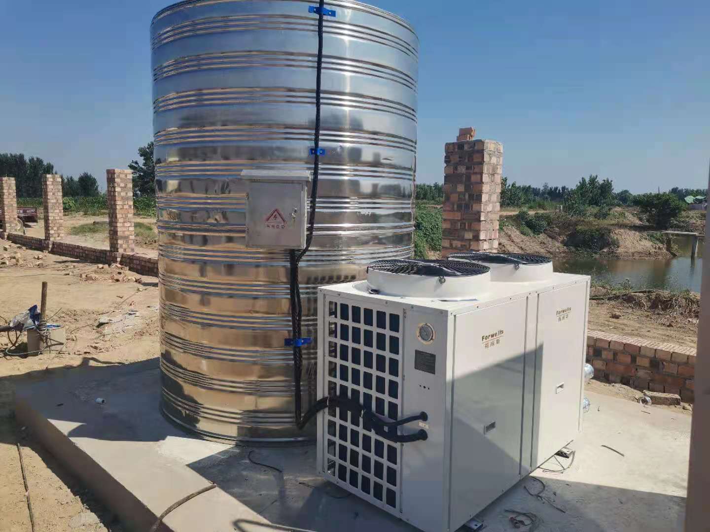 变频供水泵在空气能热水里面的作用